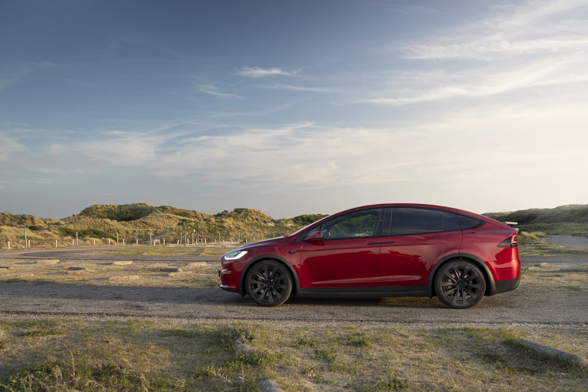 2024 Tesla Model X Long Range