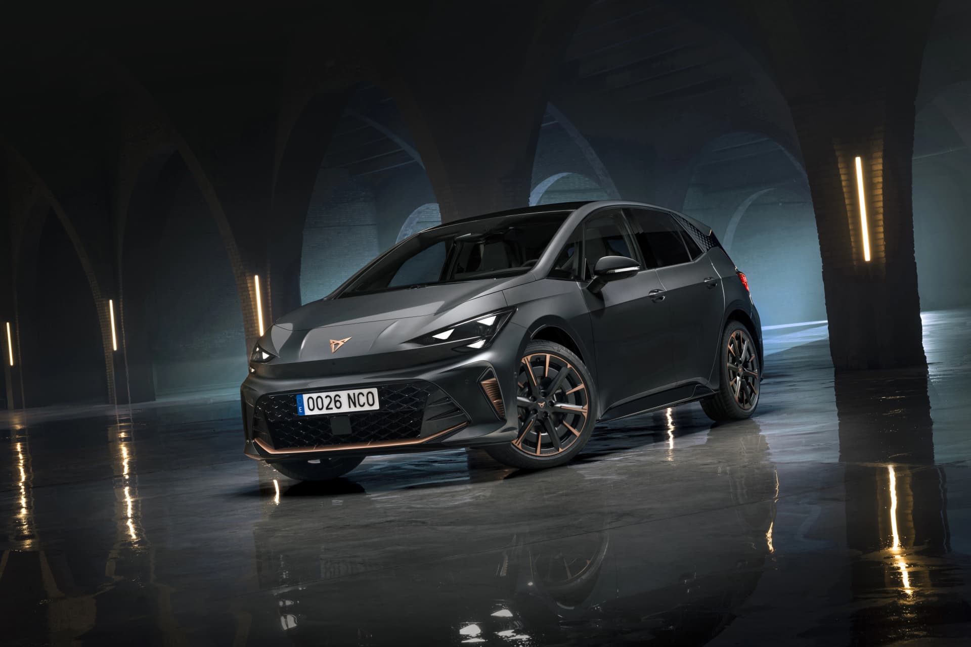 CUPRA Born vernieuwd: scherper design, 326 pk en tot 600 km rijbereik