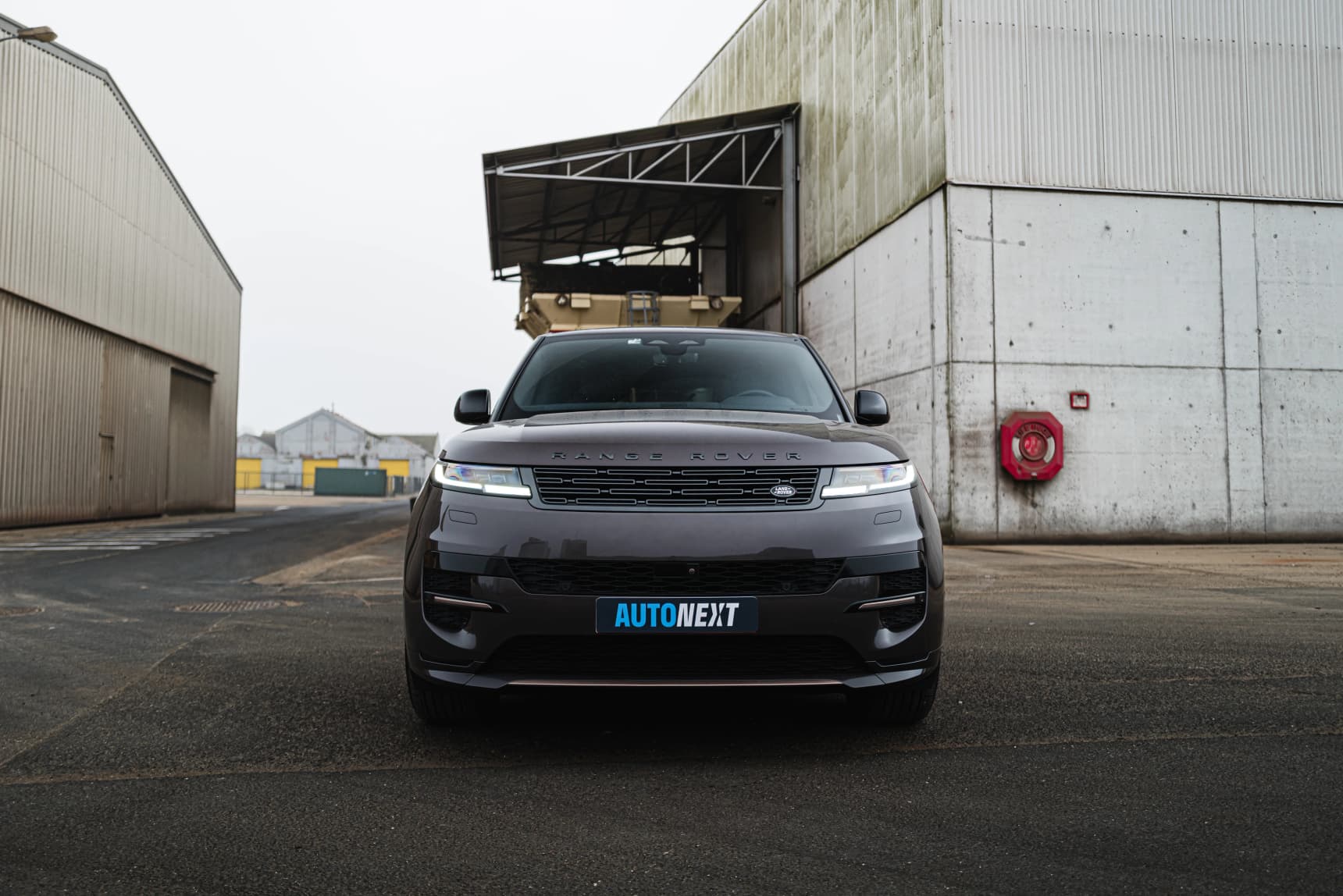 2025 Land Rover Range Rover Sport P460e Dynamic SE