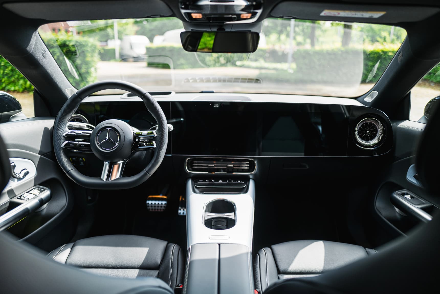 2026_Mercedes_Benz_CLA_200_Hybrid_AMG_Line_Review