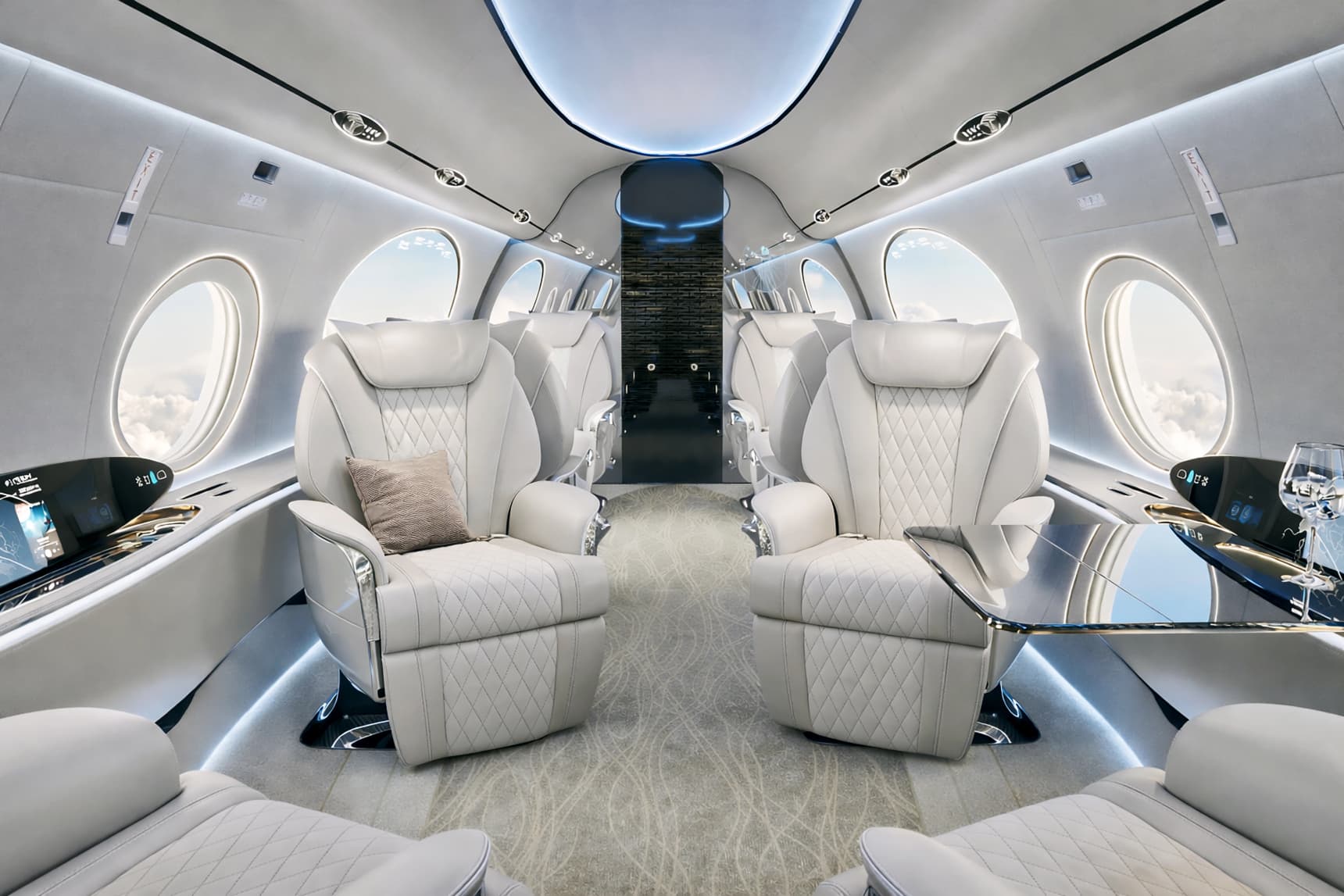 Pagani Arte brings Huayra R and bespoke aviation design to Brazil