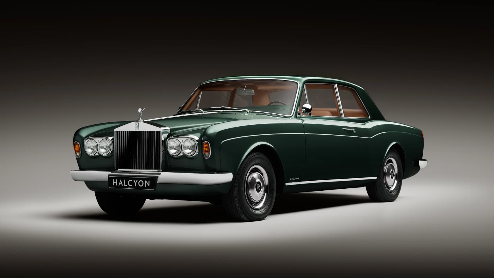 Halcyon Great Eight Series remasters Rolls-Royce Corniche V8