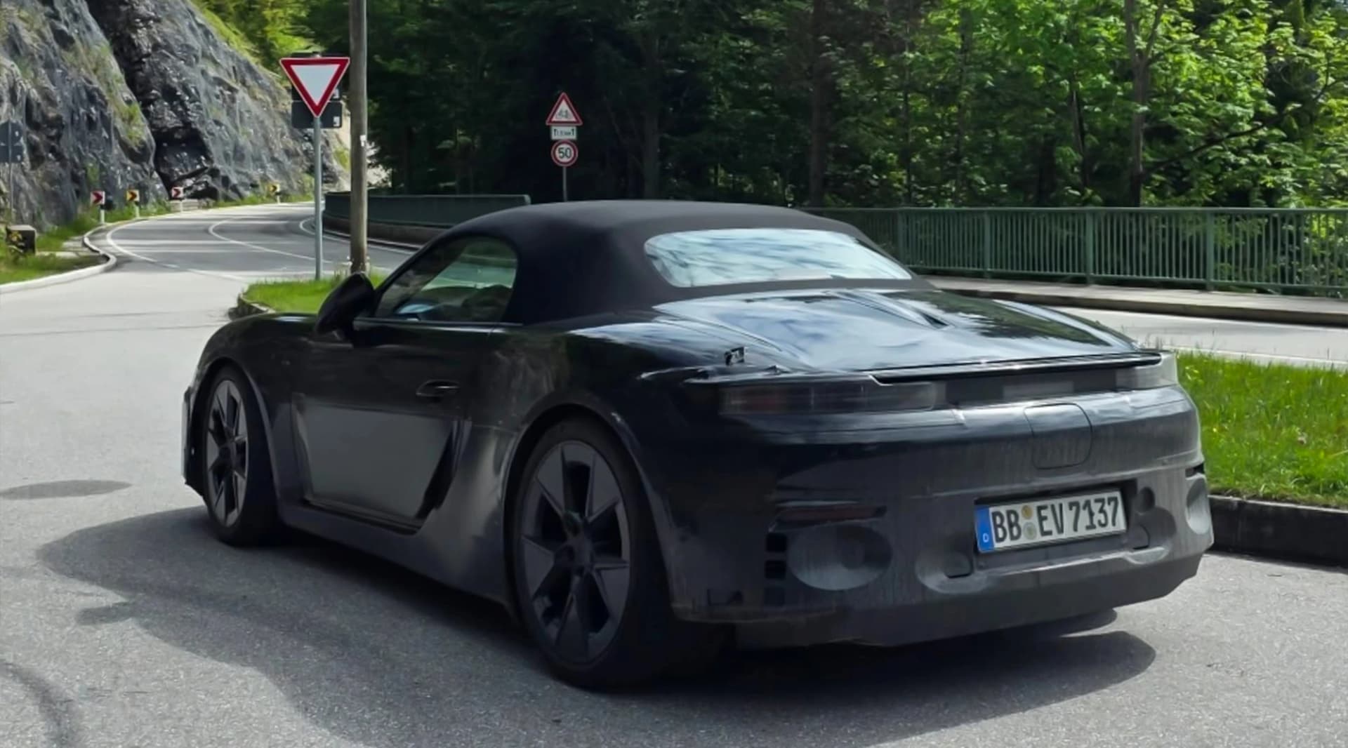 Porsche 718 Boxster EV spotted testing without exhaust noise