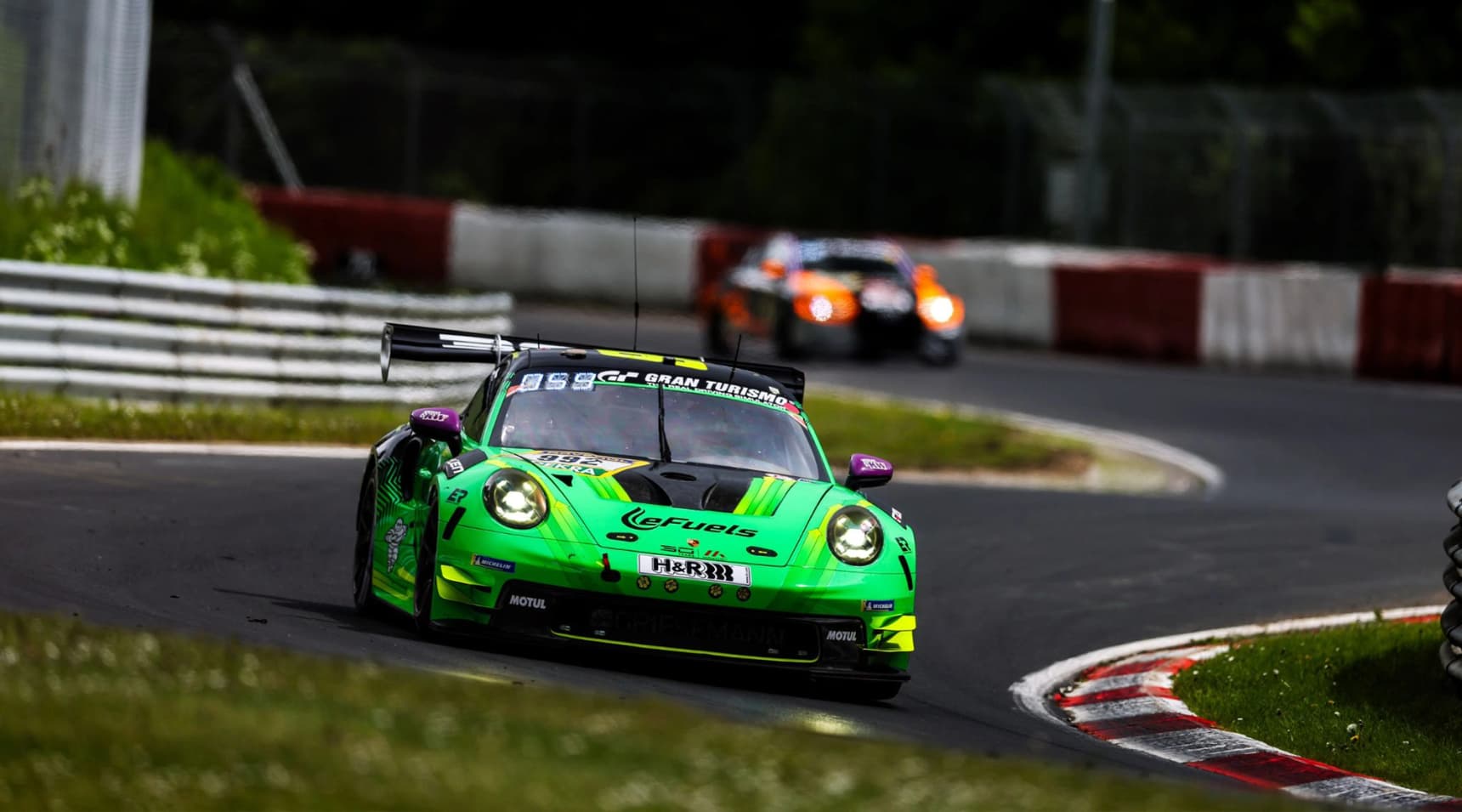 Manthey Porsche completes Nürburgring 24 on synthetic eFuel