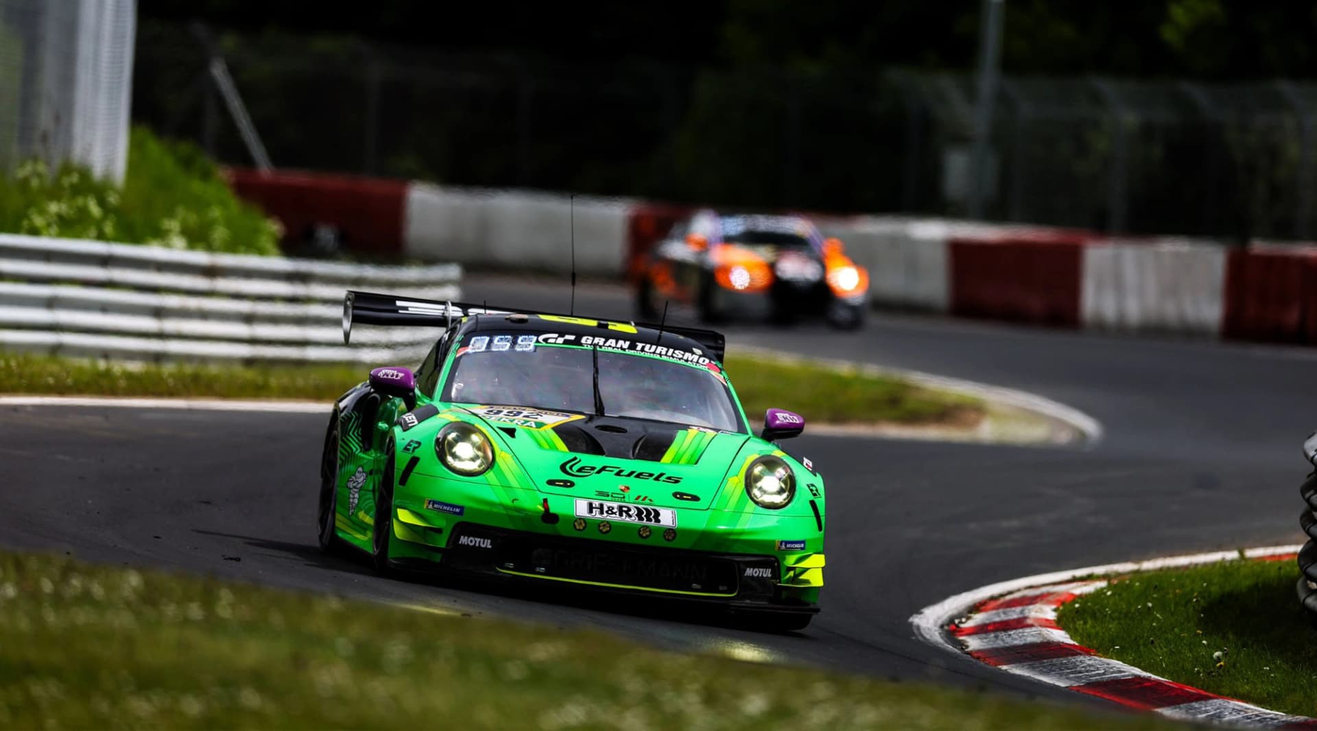 Manthey Porsche completes Nürburgring 24 on synthetic eFuel