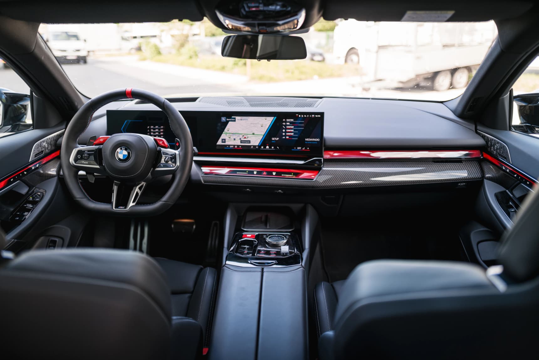 BMW_M5_Touring_G99_2025_AutoNext_Review