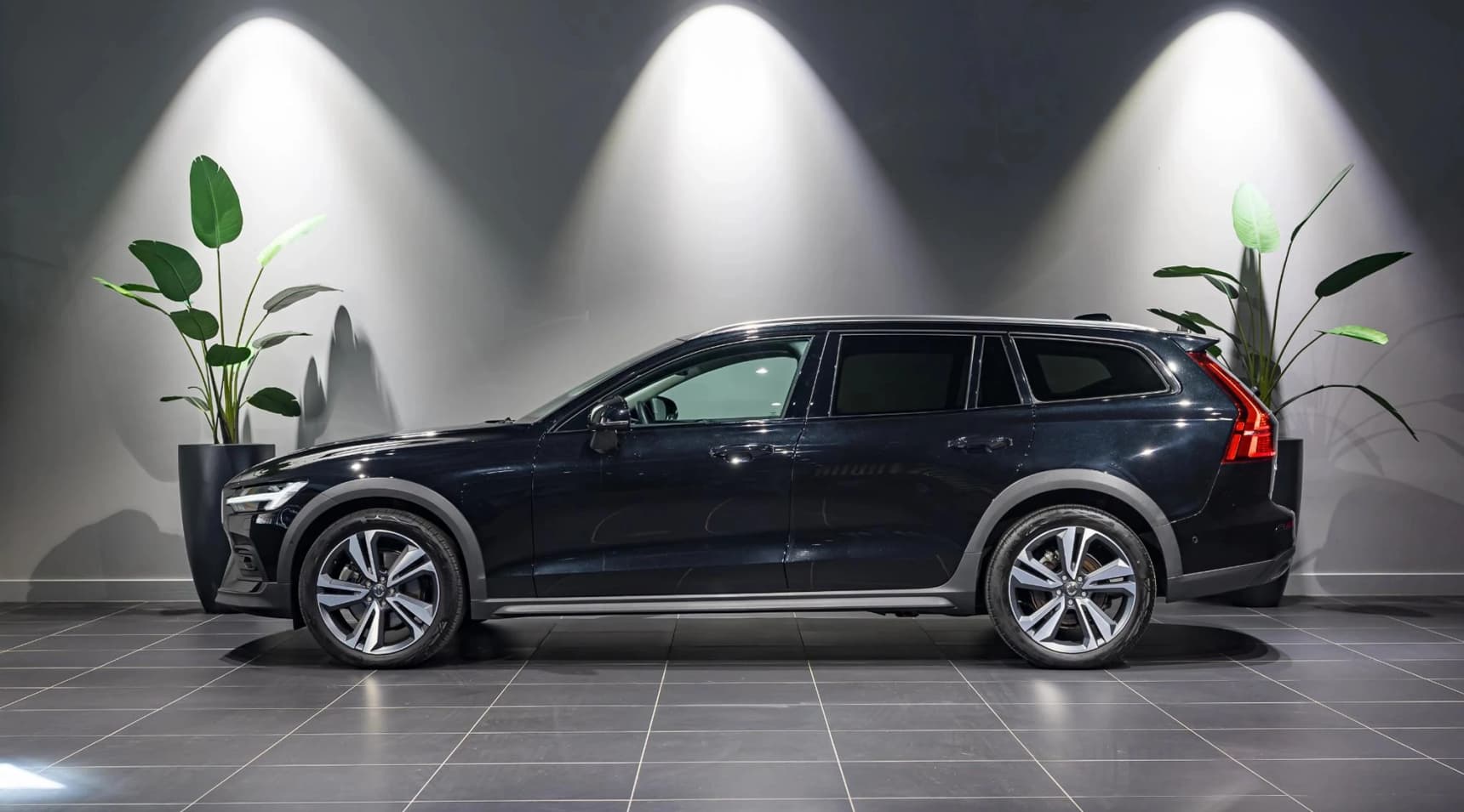 Car of the Week: Volvo V60 Cross Country B4 Diesel AWD