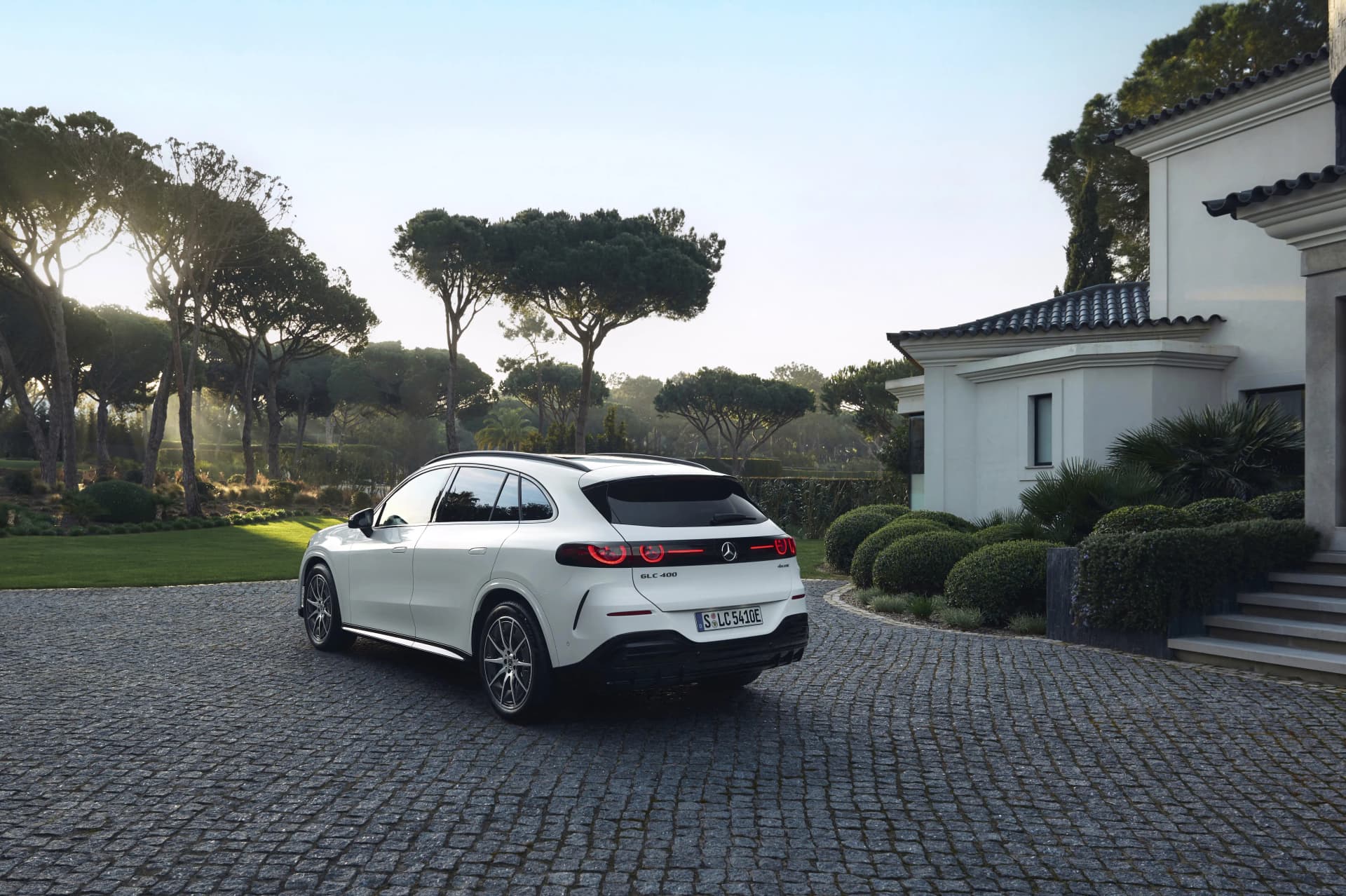 Mercedes-Benz GLC Electric now available in more affordable 250 & 300 4MATIC versions