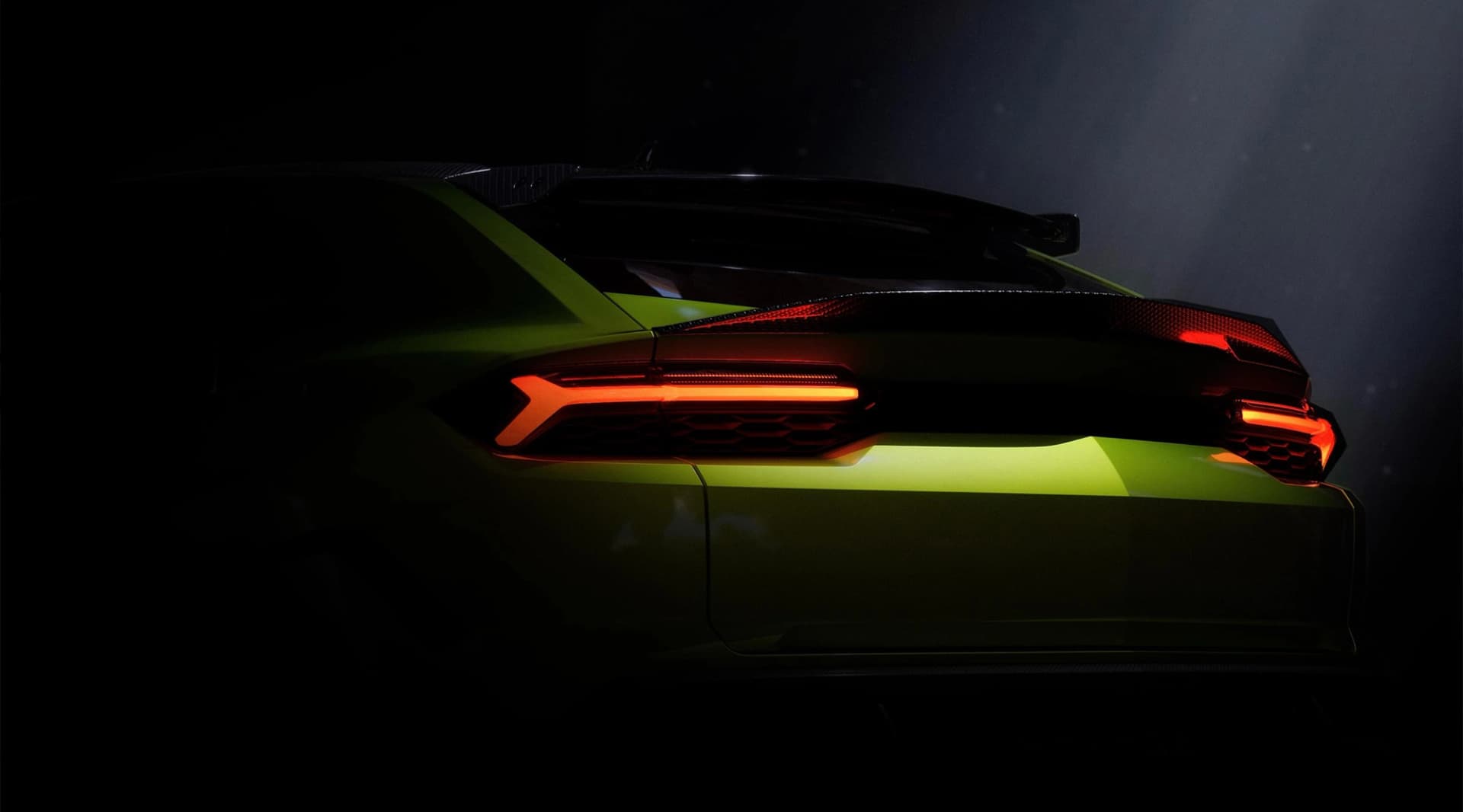 Lamborghini is making the Urus even more hardcore, and it just gave us a glimpse