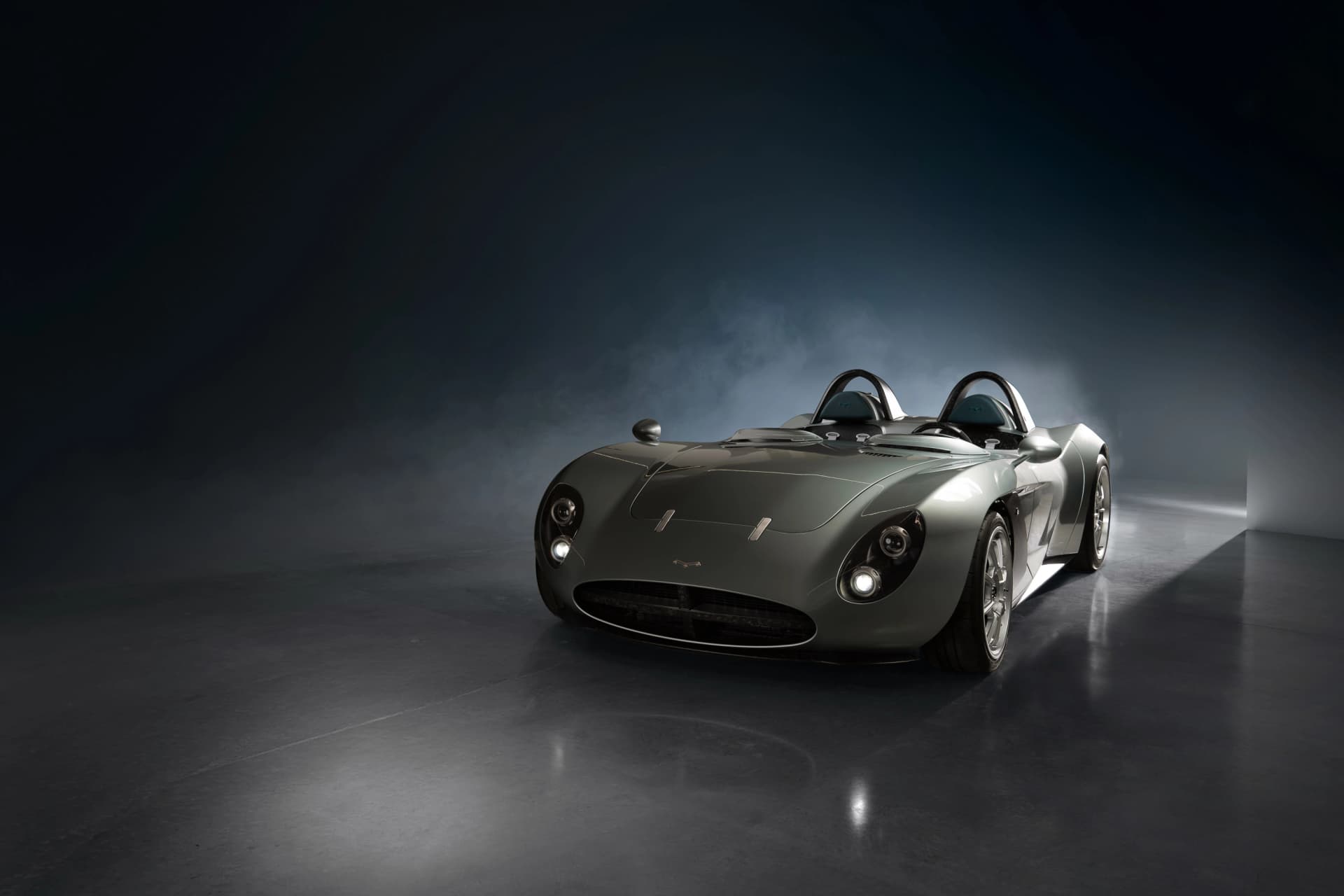 The Automobili Mignatta Rina is a 500 hp, screen-free analog Italian dream