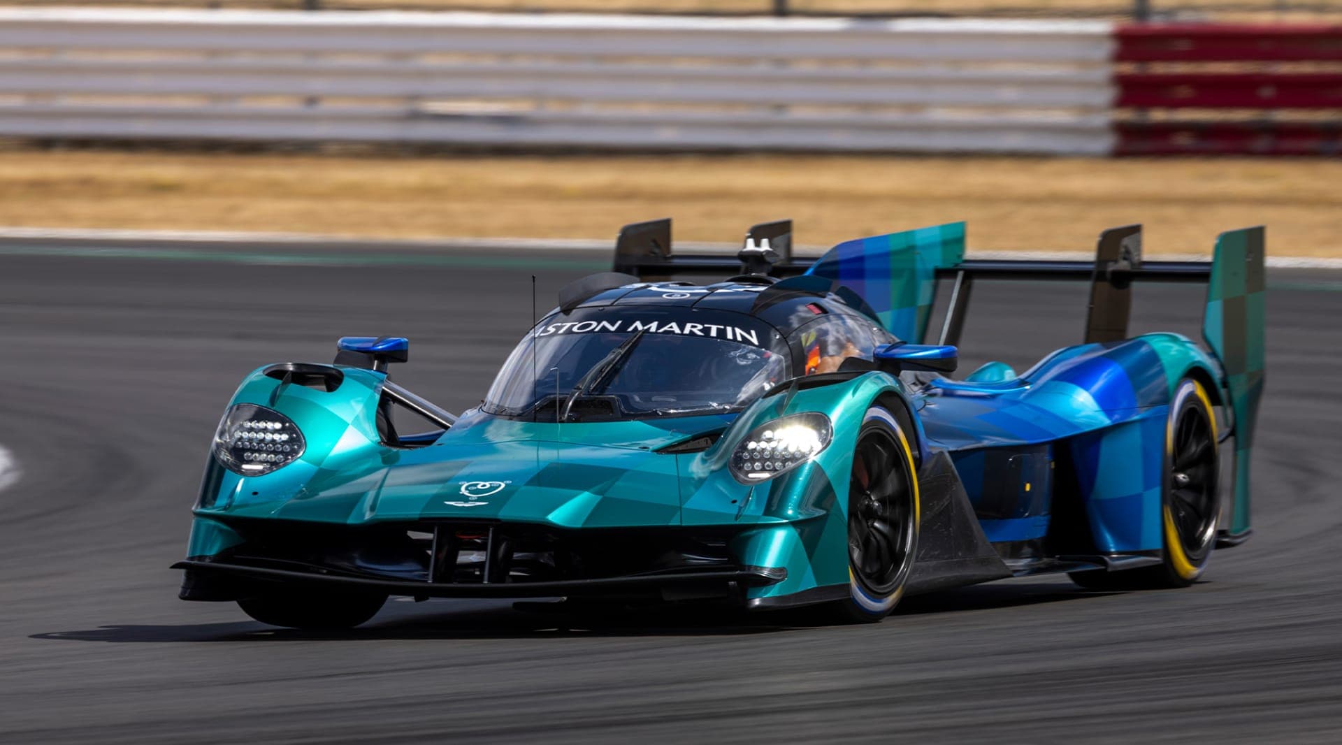 Alonso weighs quitting F1 for a WEC return with Aston Martin