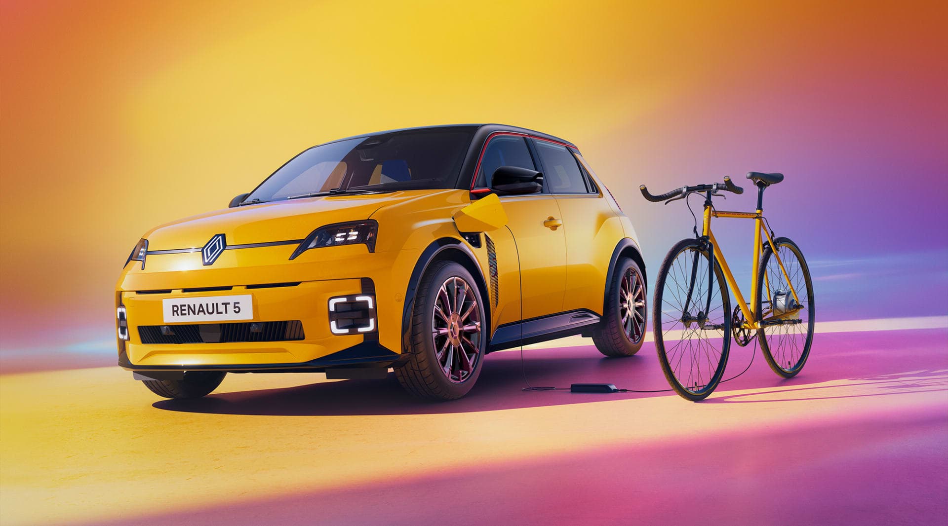 Renault makes its hit 5 E-Tech go further and cost less to get into
