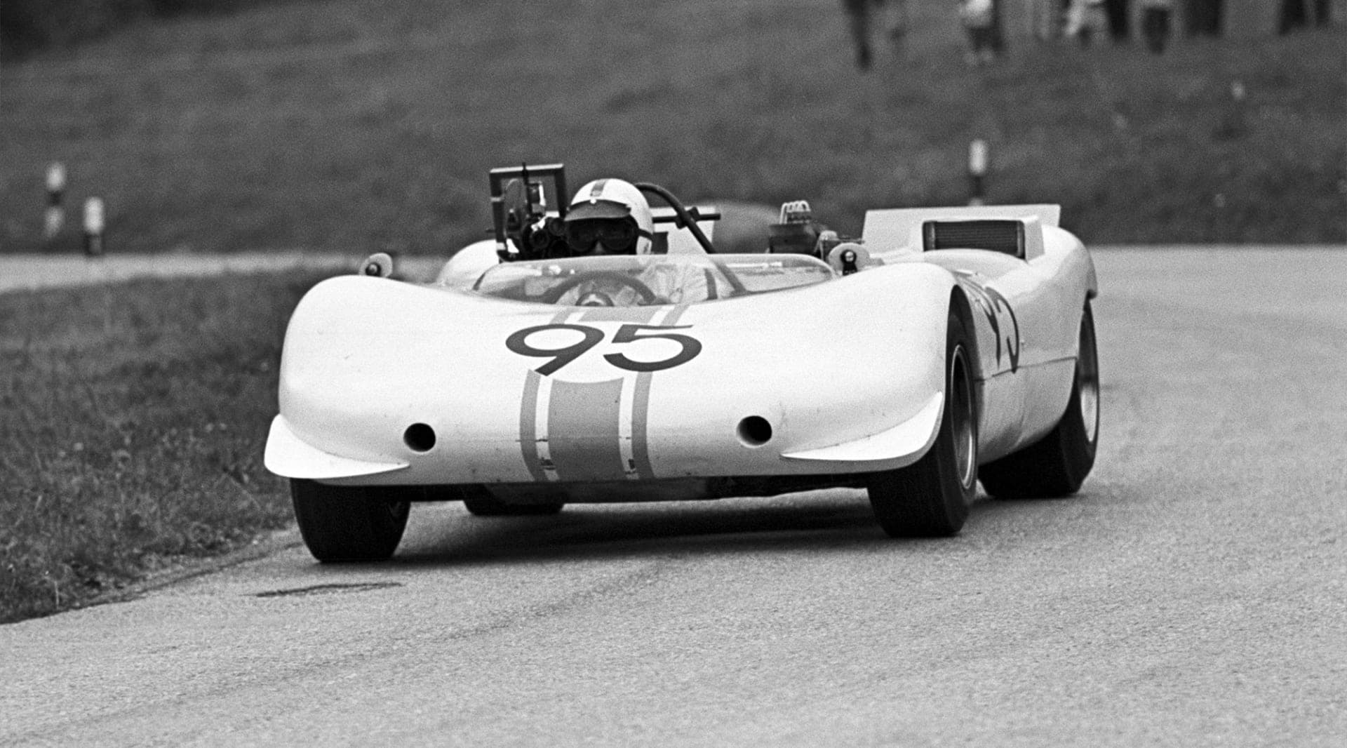 The spherical fuel tank on Porsche's lightest ever racing car saved just seven kilograms