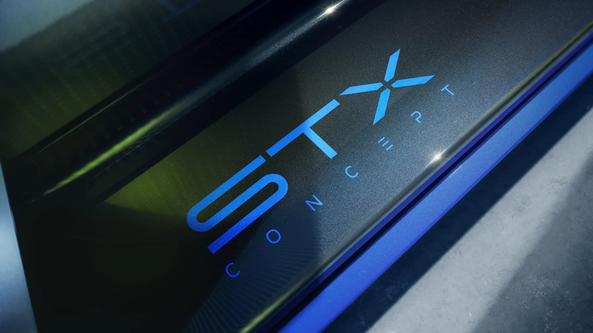 Opel's STX concept previews an Astra built around the estate body