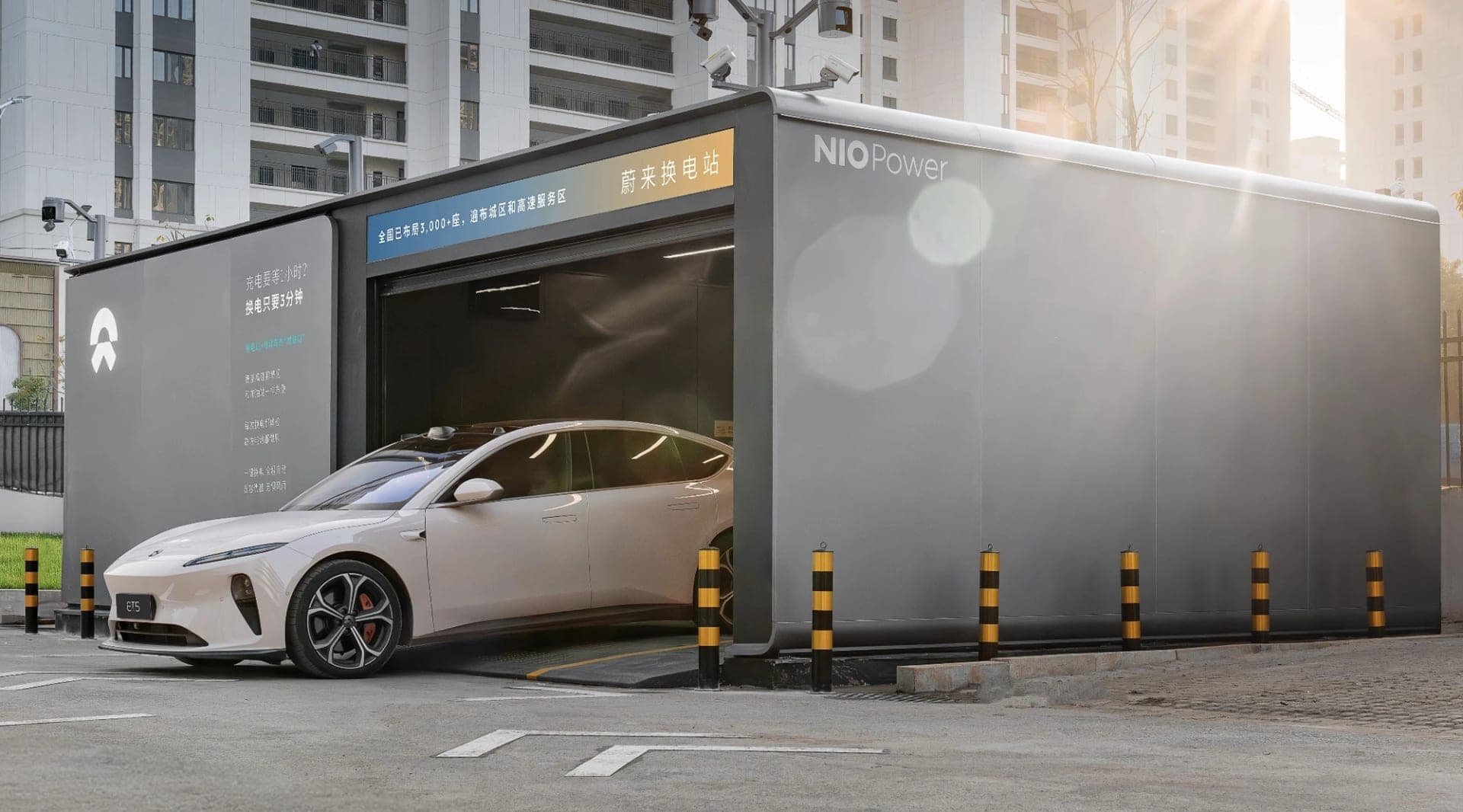 Nio's swap stations outworked BYD's flash chargers three to one