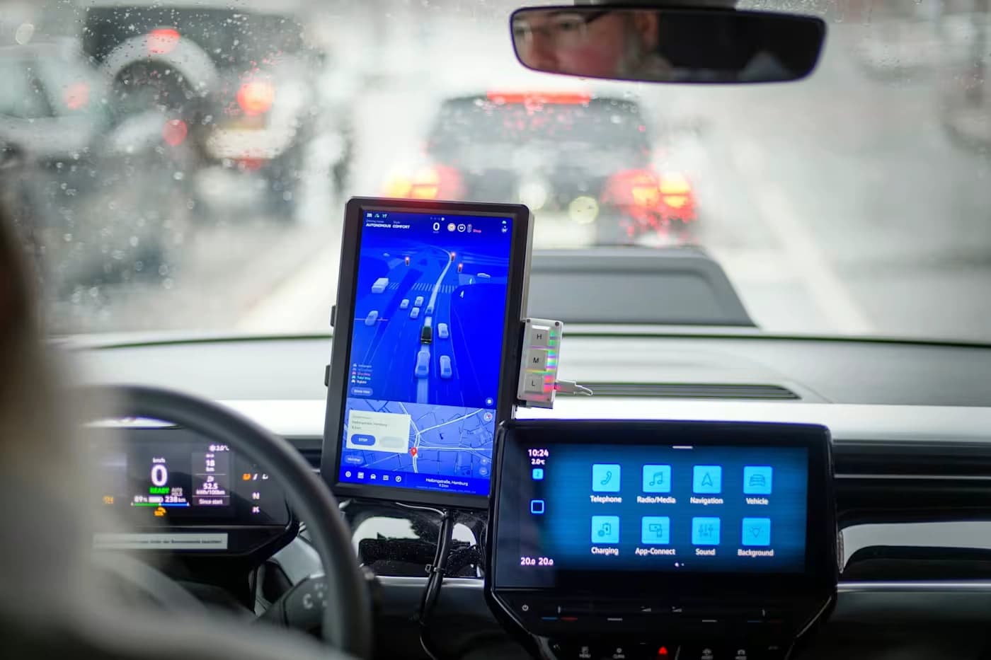 Volkswagen Wants to Become the “European Champion” in Robotaxis: Smart Industrial Move or Too Late to the Race?