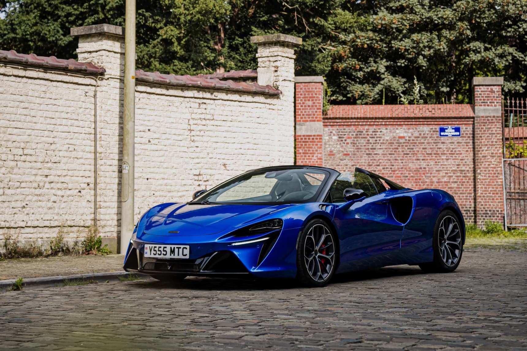 2024 McLaren Artura Spider