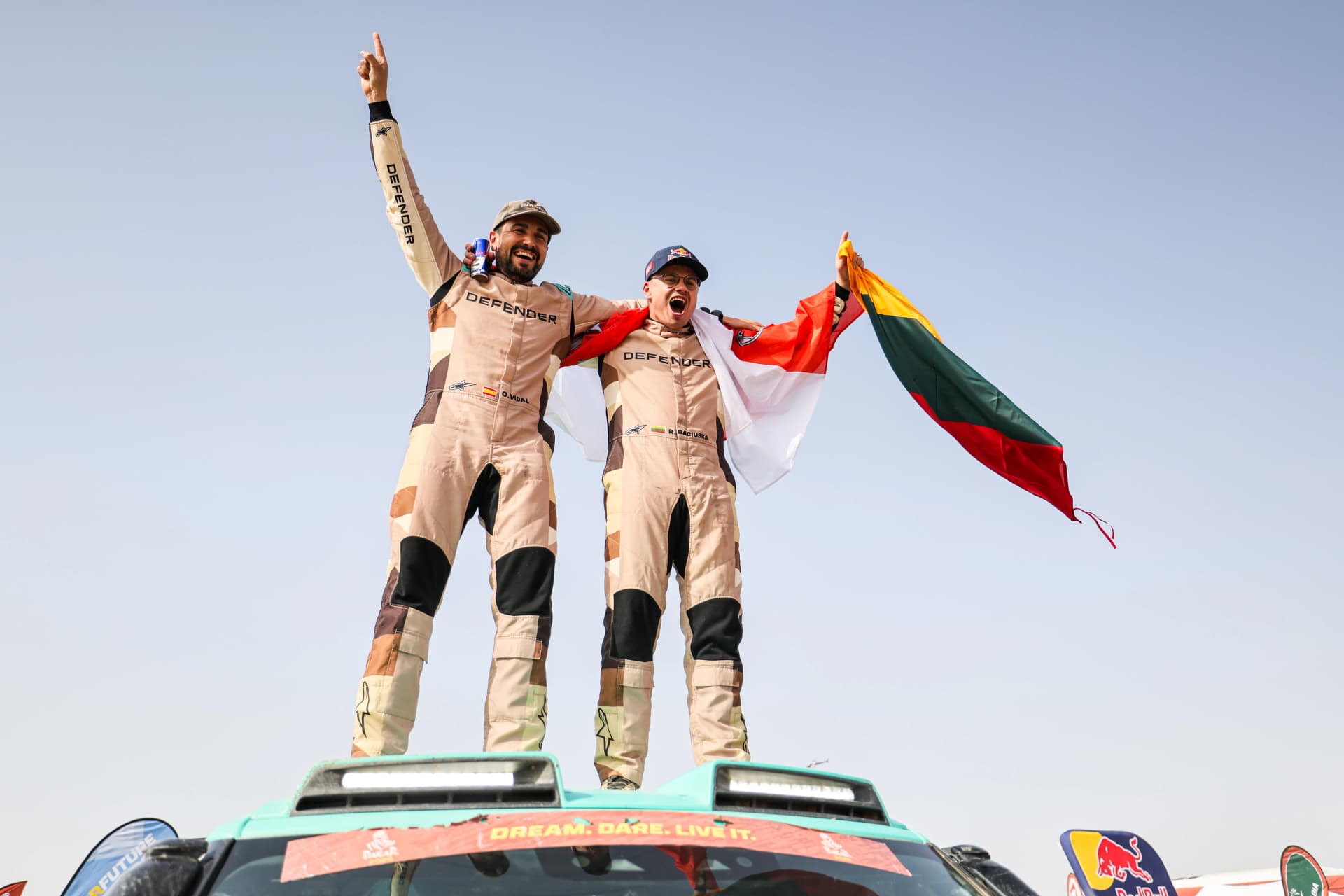 Defender writes Dakar history: 1-2 finish on factory debut in 2026