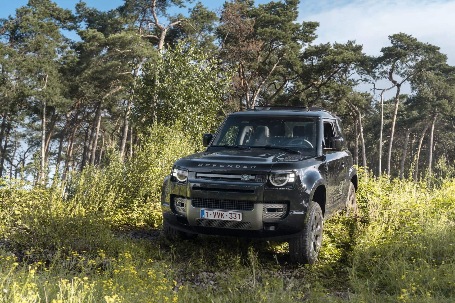2024 Land Rover Defender 90 P400