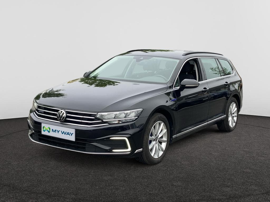 VOLKSWAGEN Passat Variant GTE