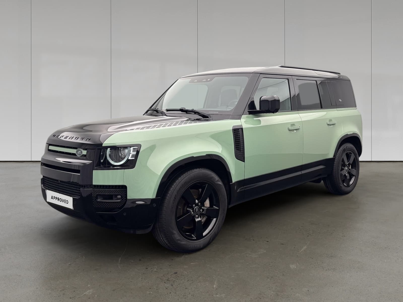 Land Rover Defender 110