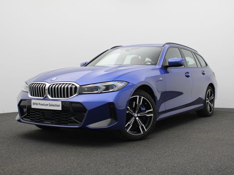 BMW 330e xDrive Touring