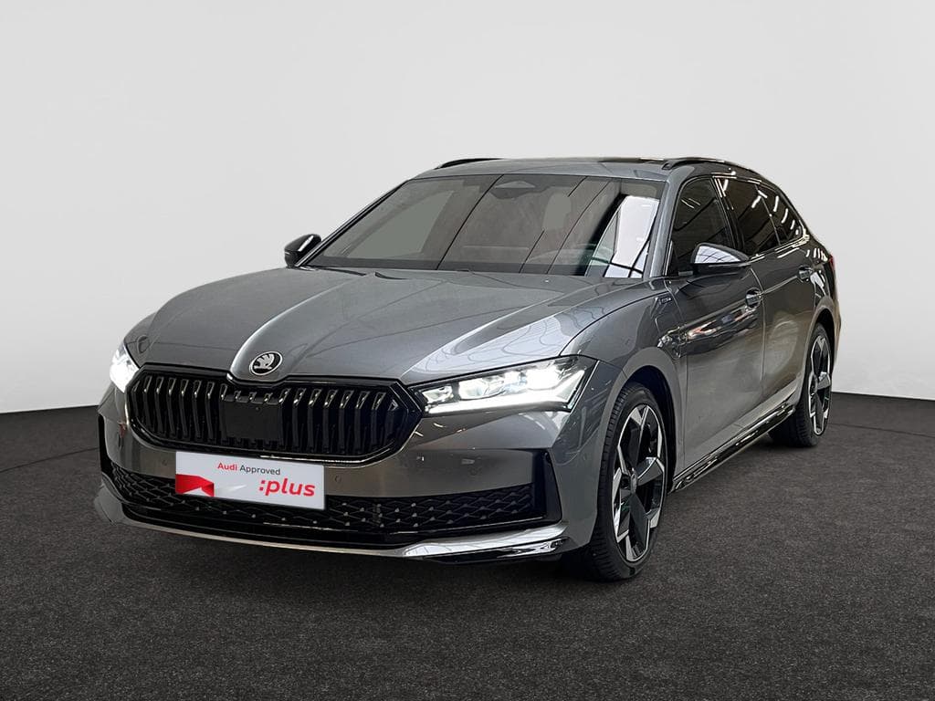 SKODA Superb Combi PHEV