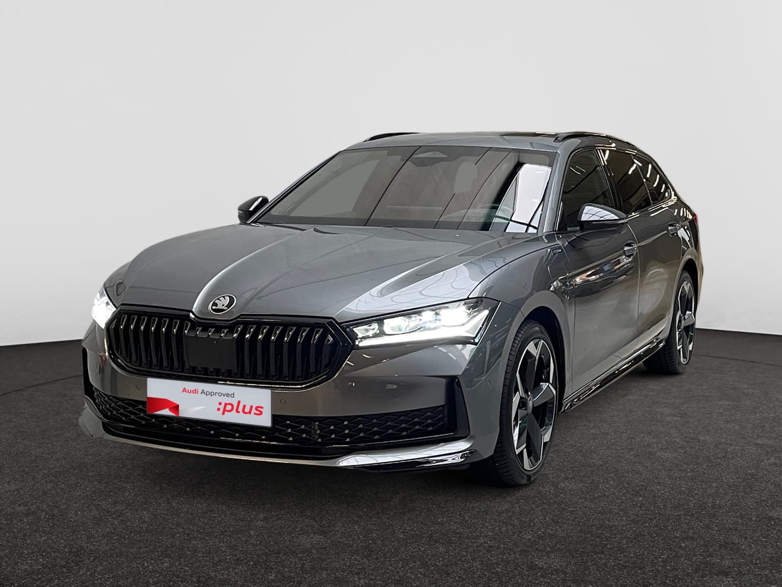 SKODA Superb Combi PHEV