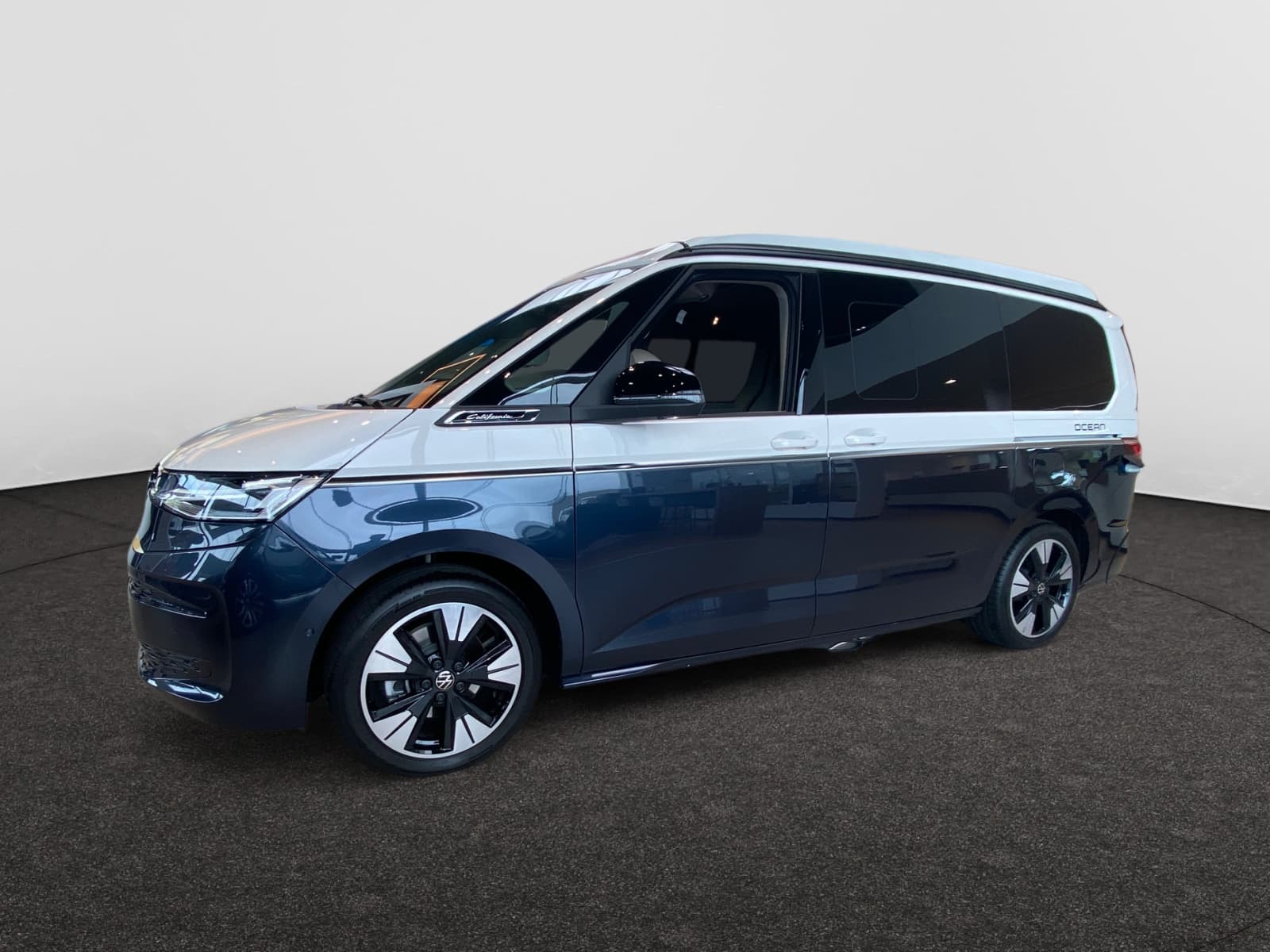 VOLKSWAGEN T7 California