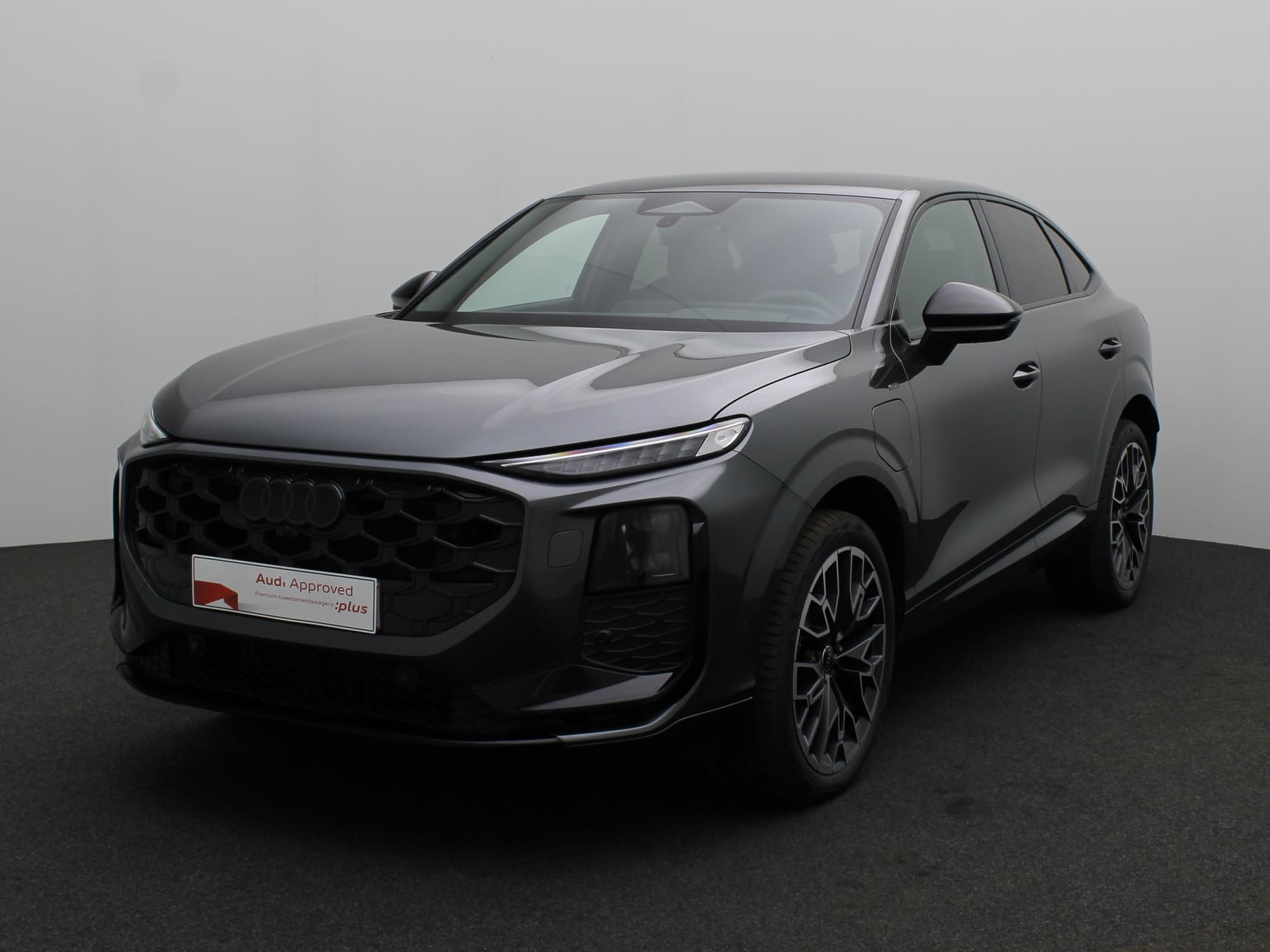 AUDI Q3 SUV e-hybrid (PHEV)