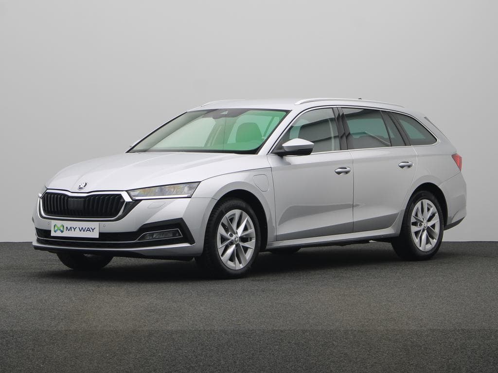 SKODA Octavia Combi PHEV