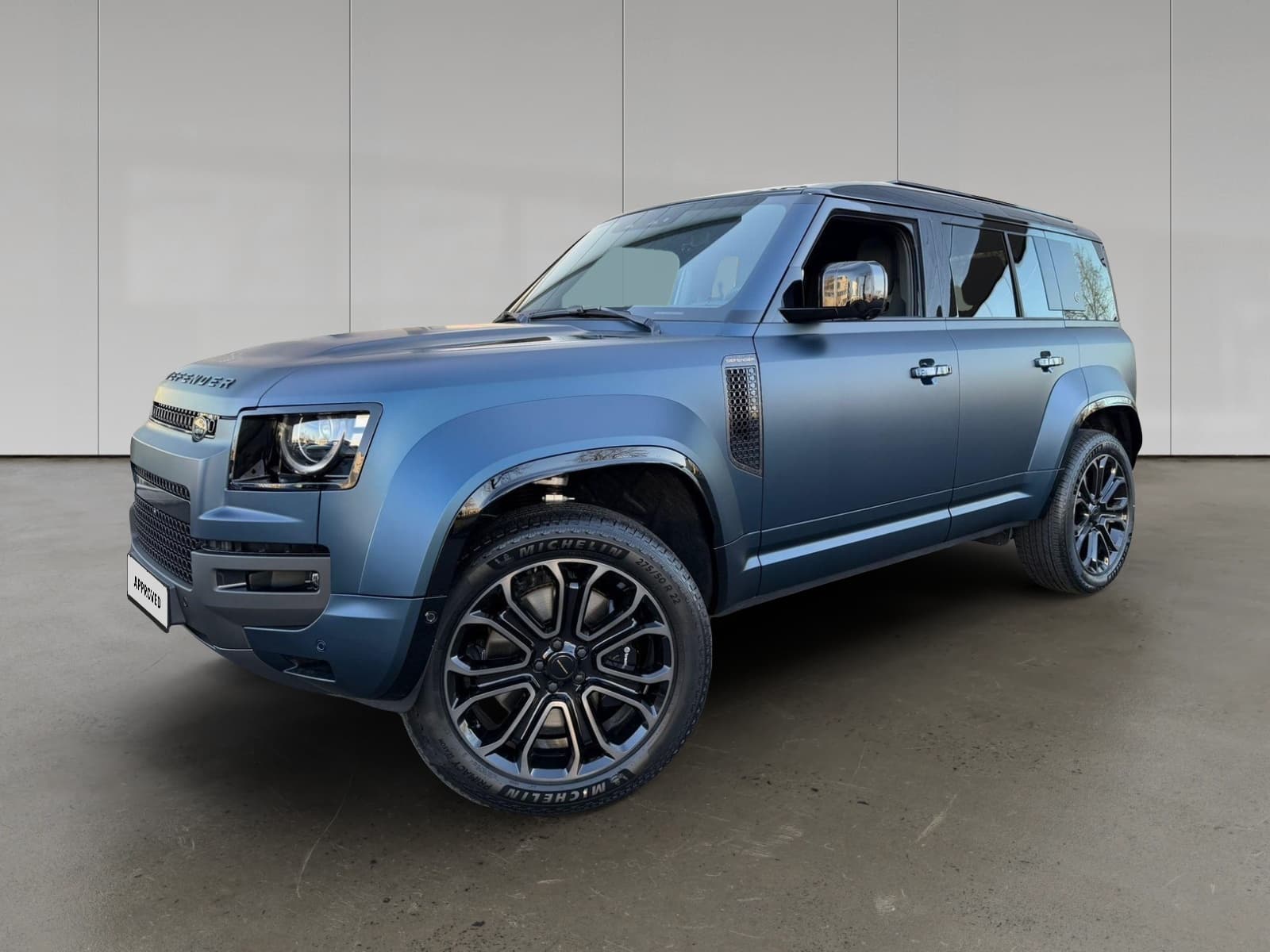 Land Rover Defender 110