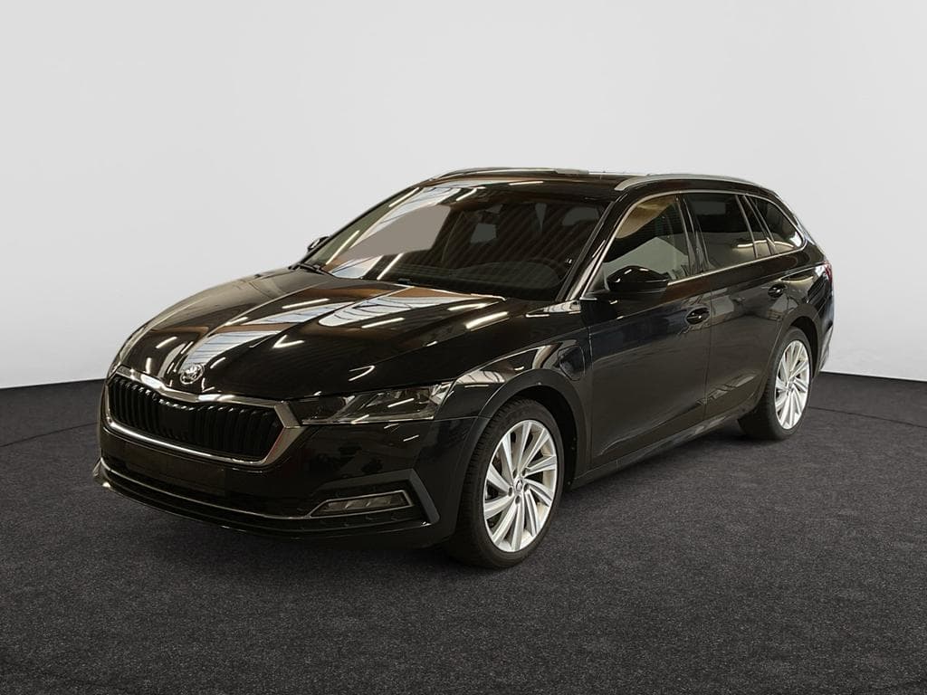 SKODA Octavia Combi PHEV