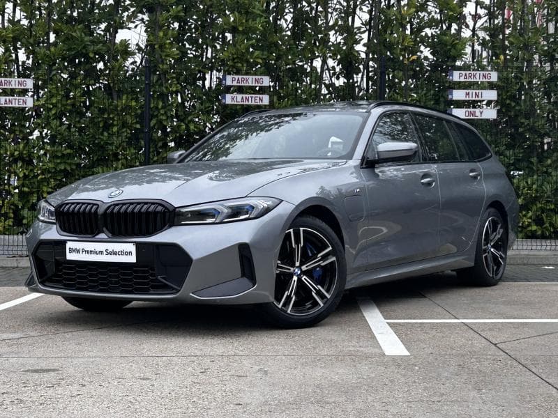 BMW 330e Touring