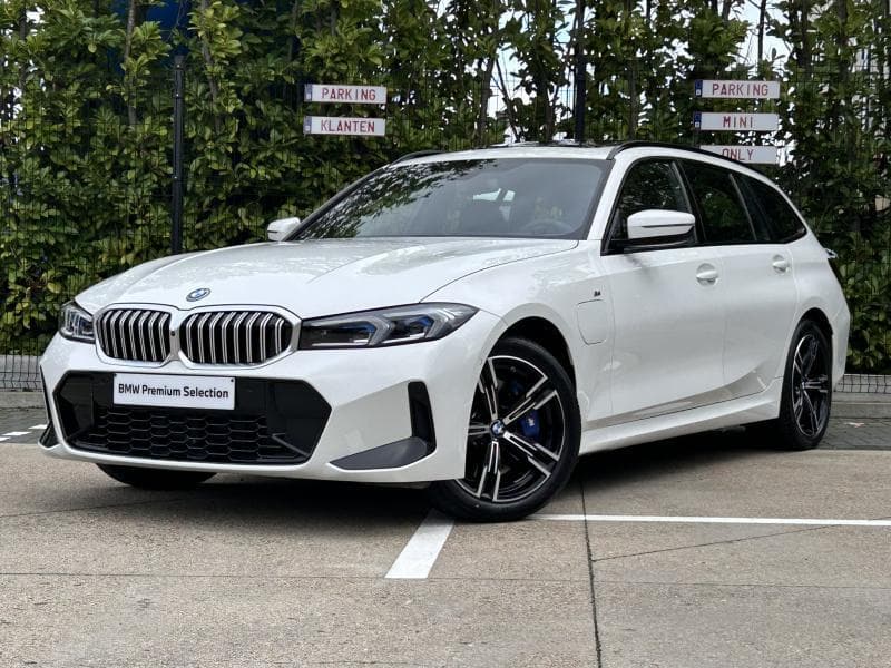 BMW 330e Touring