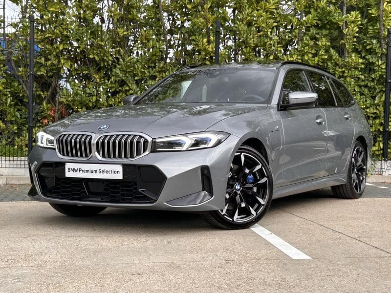 BMW 330e Touring