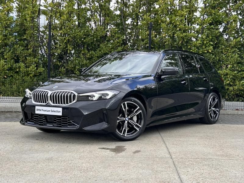 BMW 330i xDrive Touring