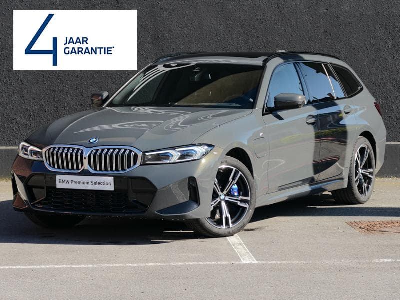 BMW 330e xDrive Touring