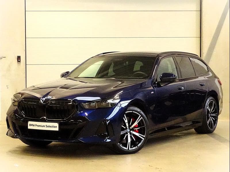 BMW 550e xDrive Touring