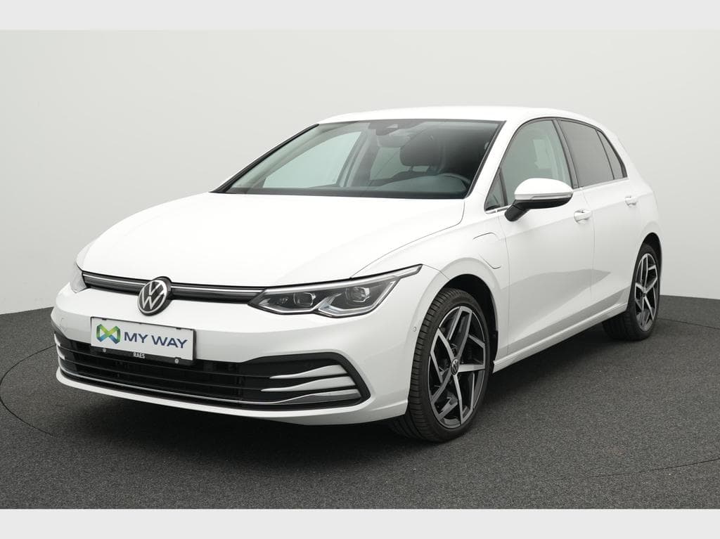 VOLKSWAGEN Golf VIII eHybrid