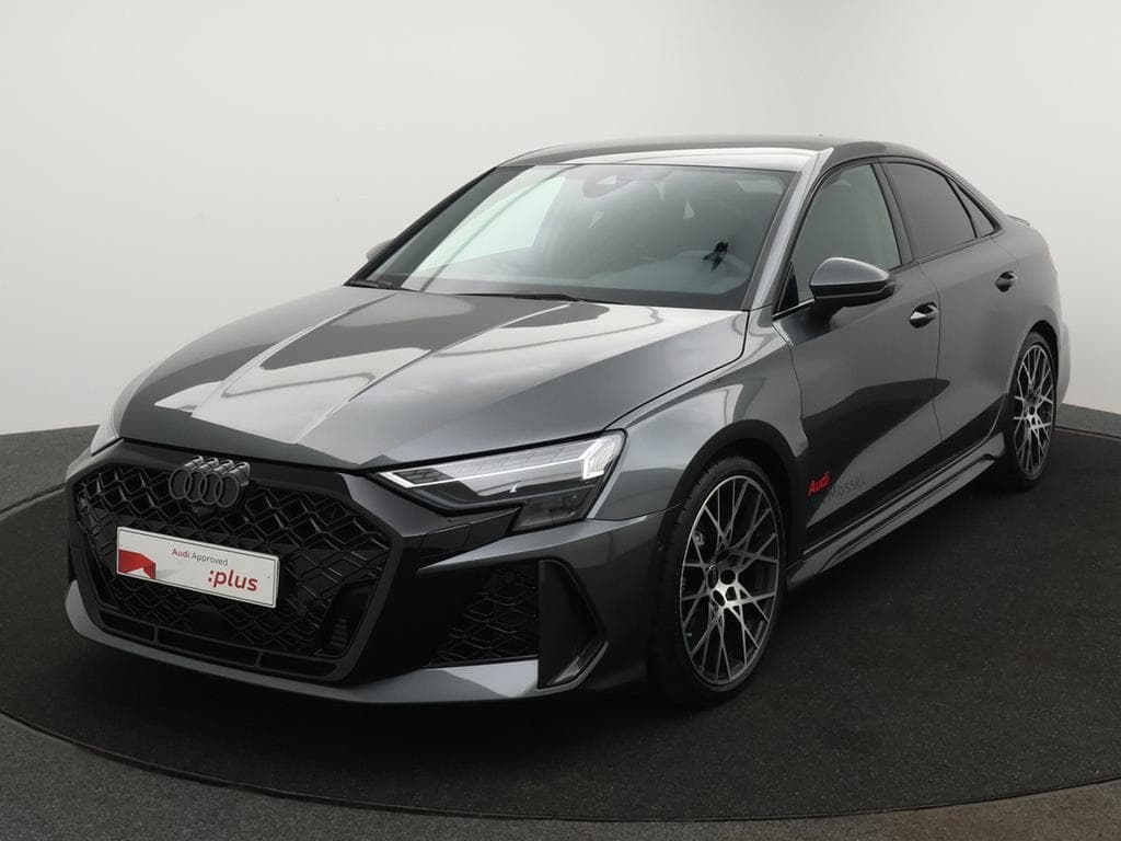 AUDI RS3 Sedan