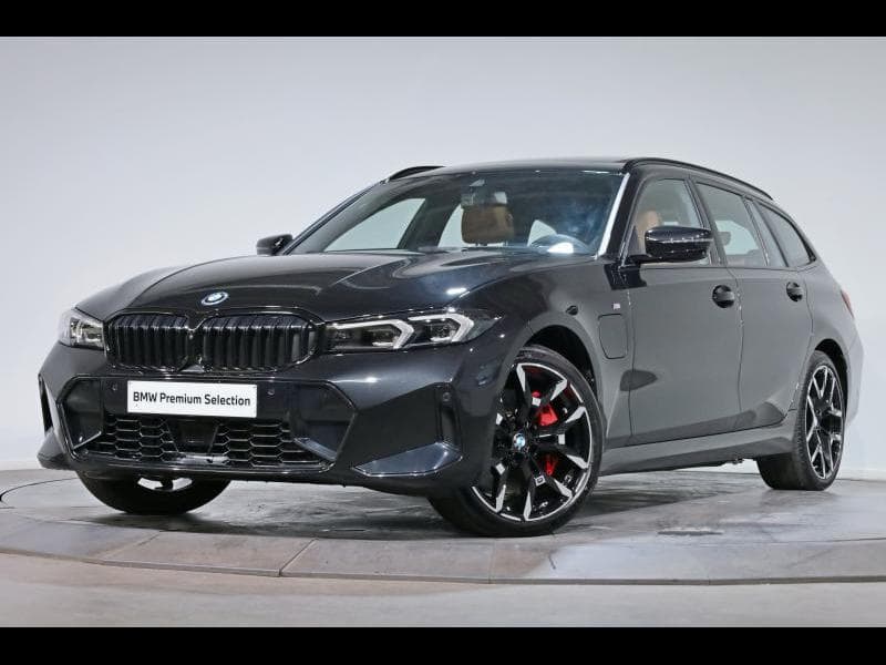BMW 330e xDrive Touring