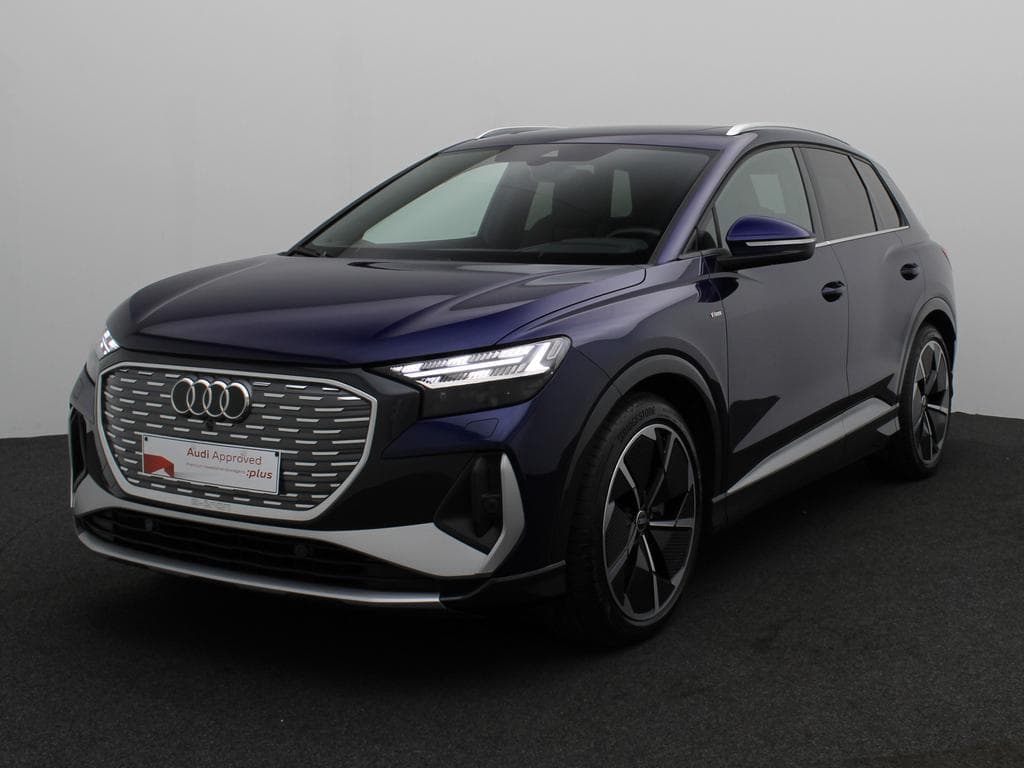 AUDI Q4 e-tron
