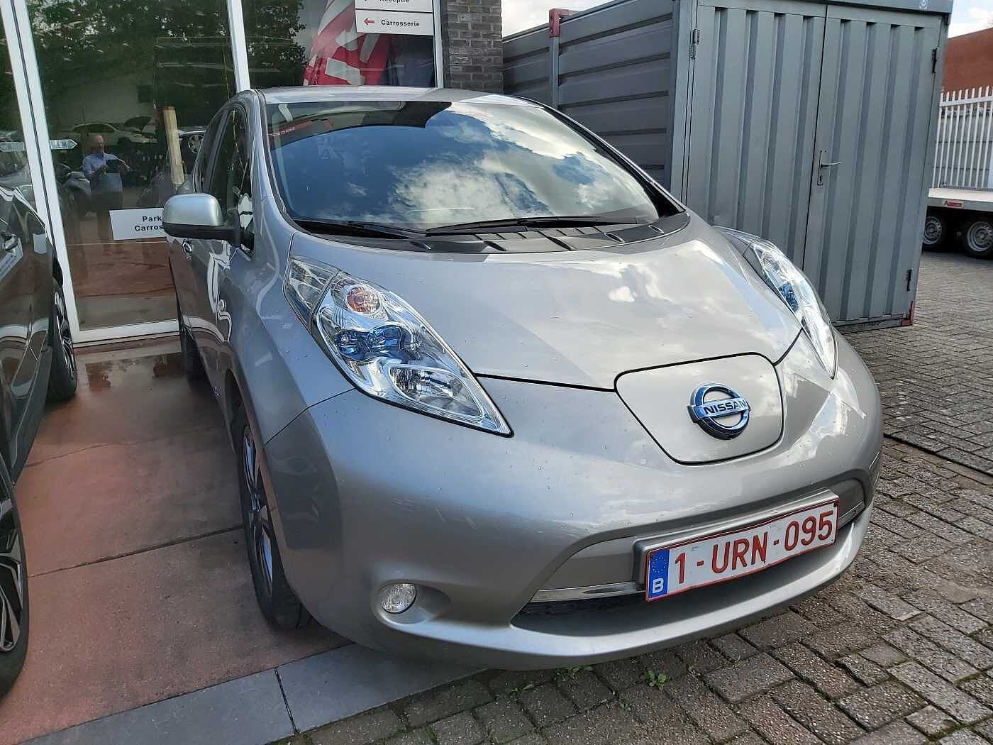 Nissan LEAF - 2014