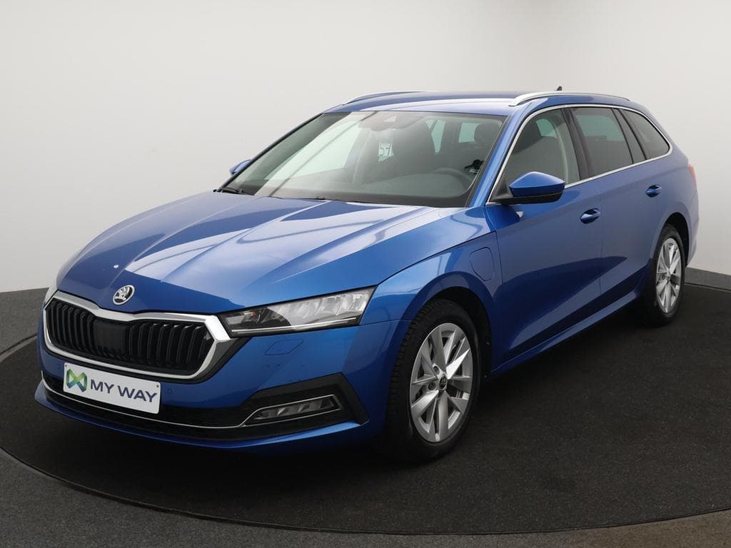 SKODA Octavia Combi PHEV
