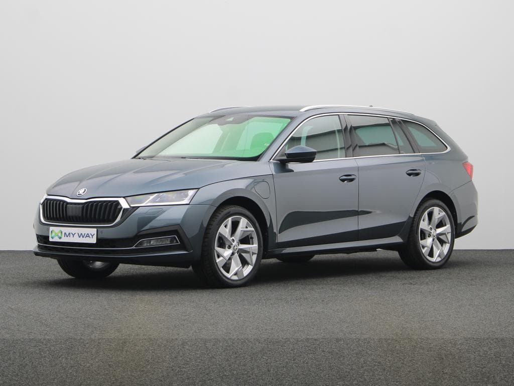 SKODA Octavia Combi PHEV