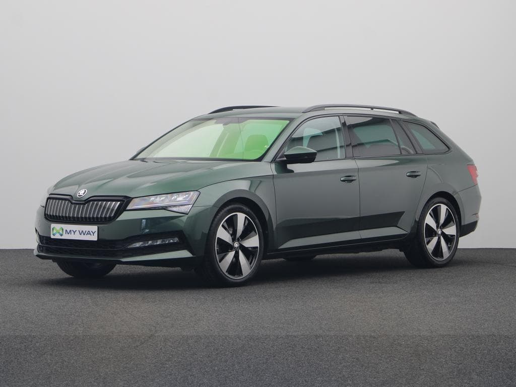 SKODA Superb Combi PHEV