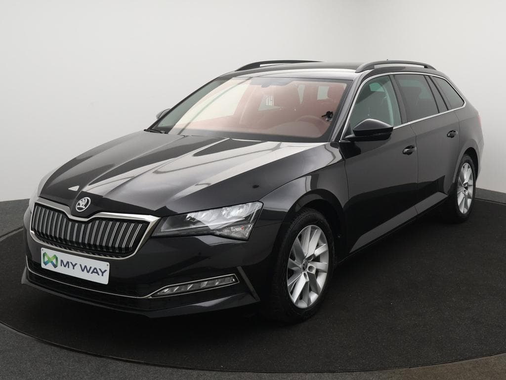 SKODA Superb Combi PHEV