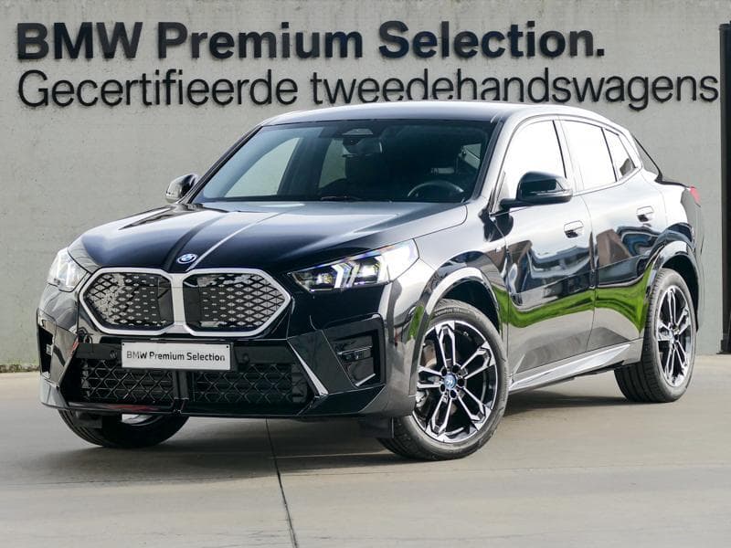 BMW iX2 xDrive30