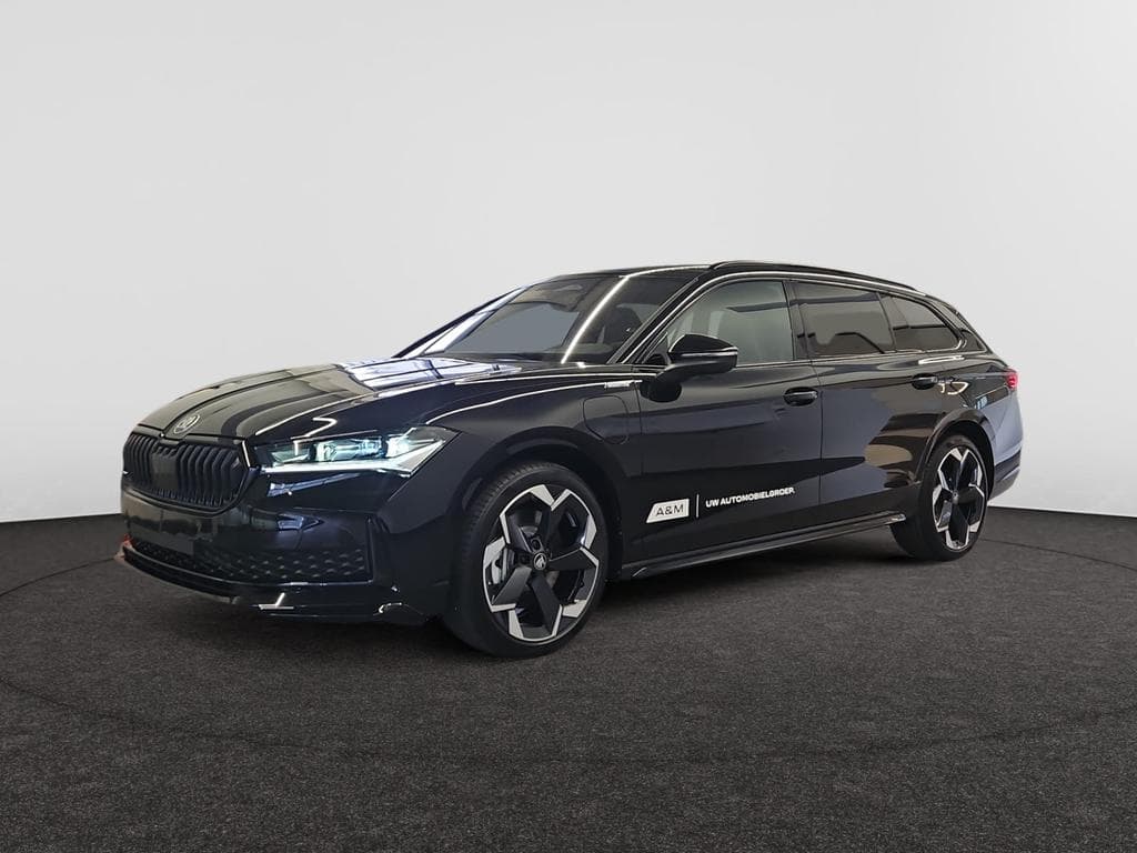 SKODA Superb Combi PHEV